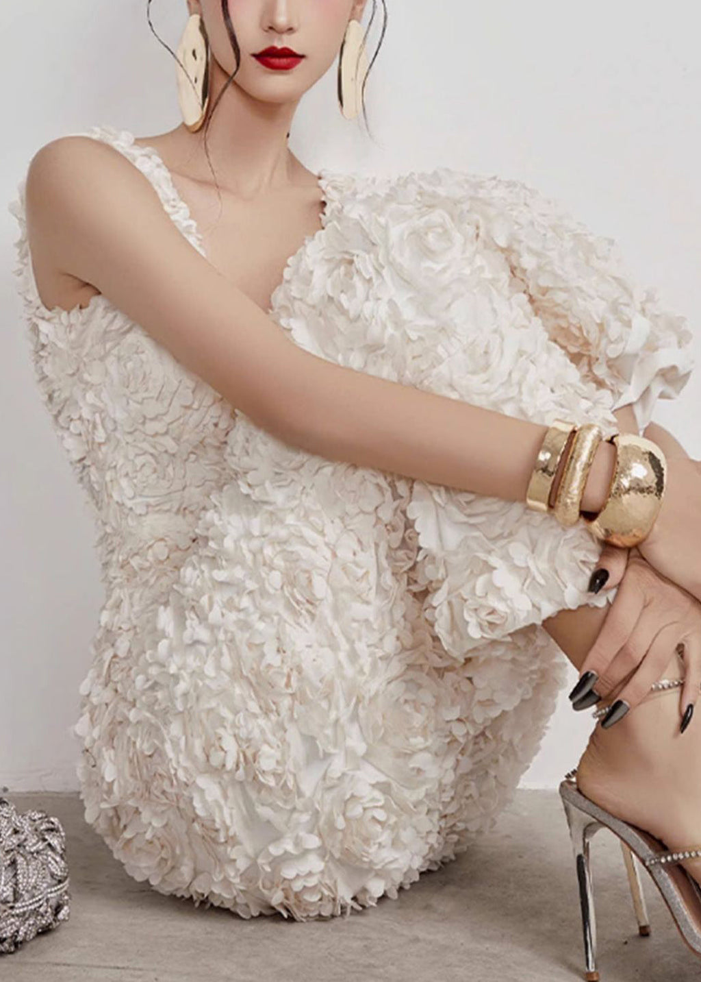Open Cotton Side Long V Handmade Sleeveless White Dress Neck